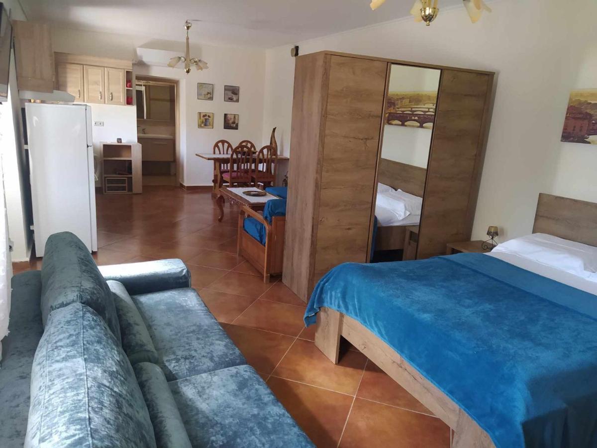 Garden House Kristi Villa Посиди Екстериор снимка